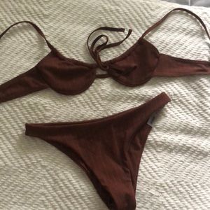 Underwire ribbed bikini